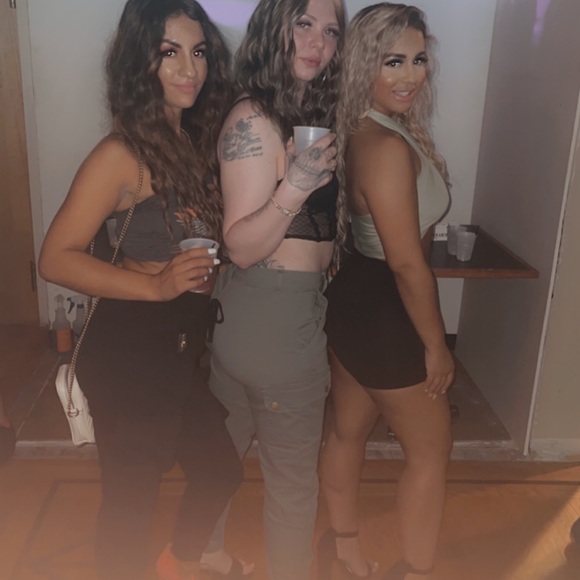 Green wrap top - Picture 3 of 4